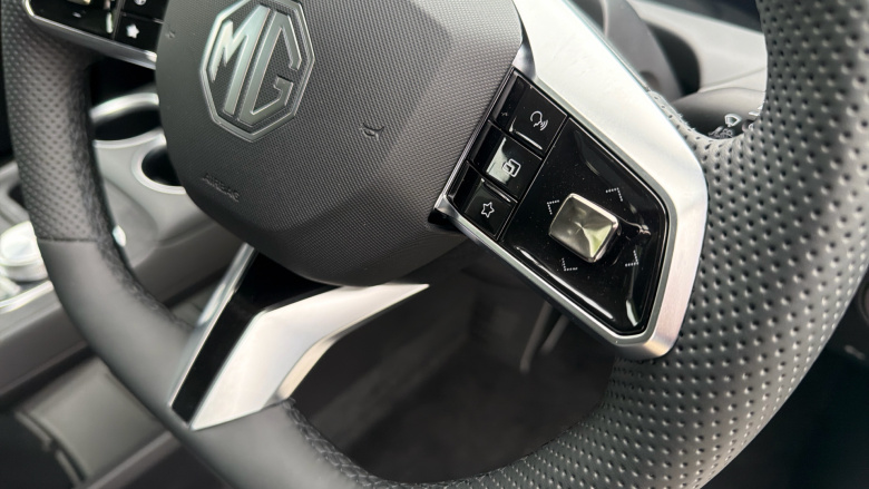 MG MGS5 170kW Trophy EV Long Range 64kWh 5dr Auto Electric Estate